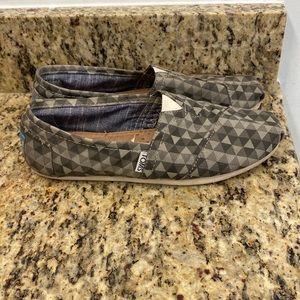 Toms flats size 7.5